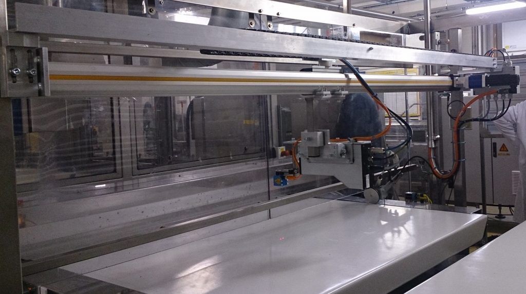 Motion controled vision inspection system in production line